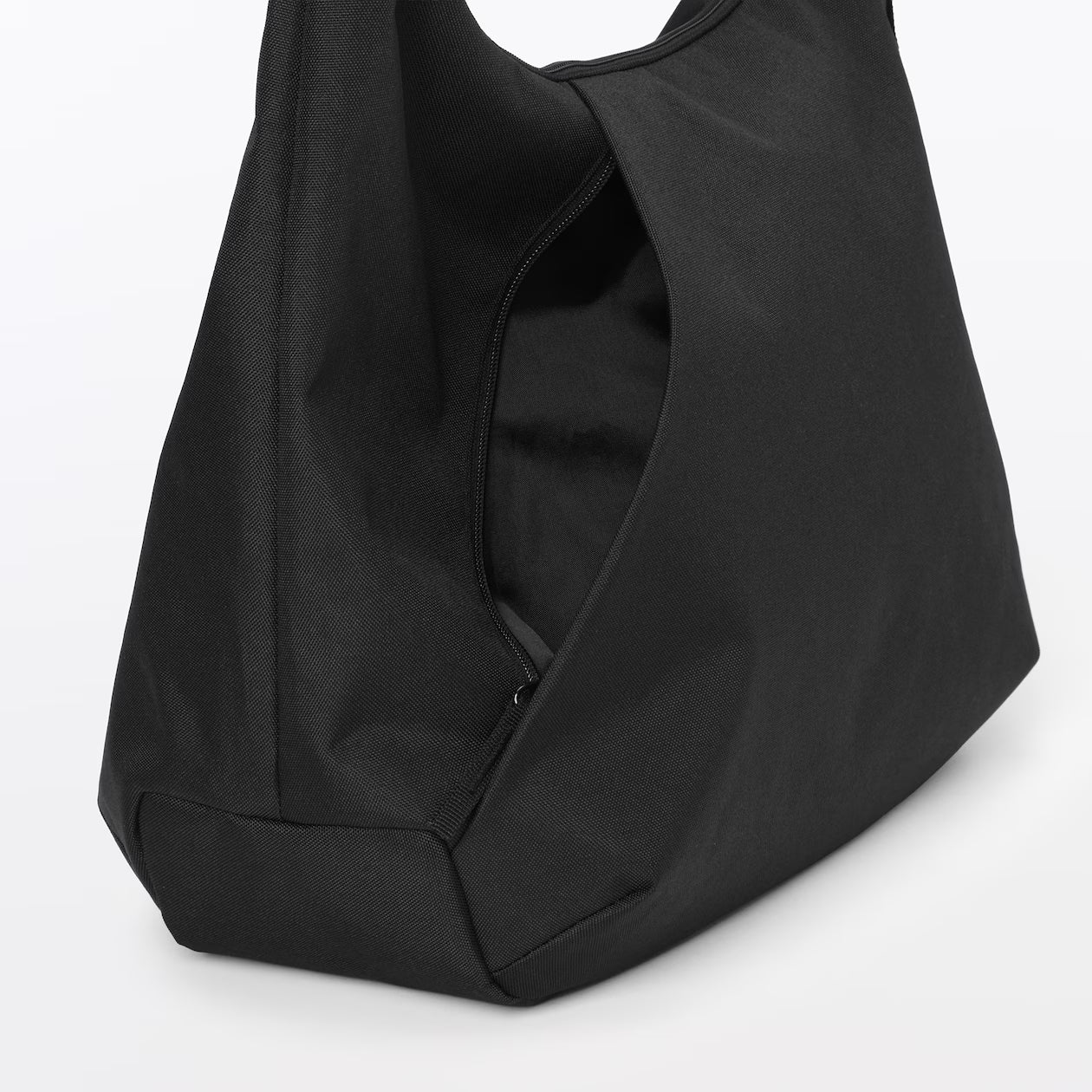 MUJI Water-Repellent Recycled Polyester One-Shoulder Bag – 32 × 43 × 13 cm