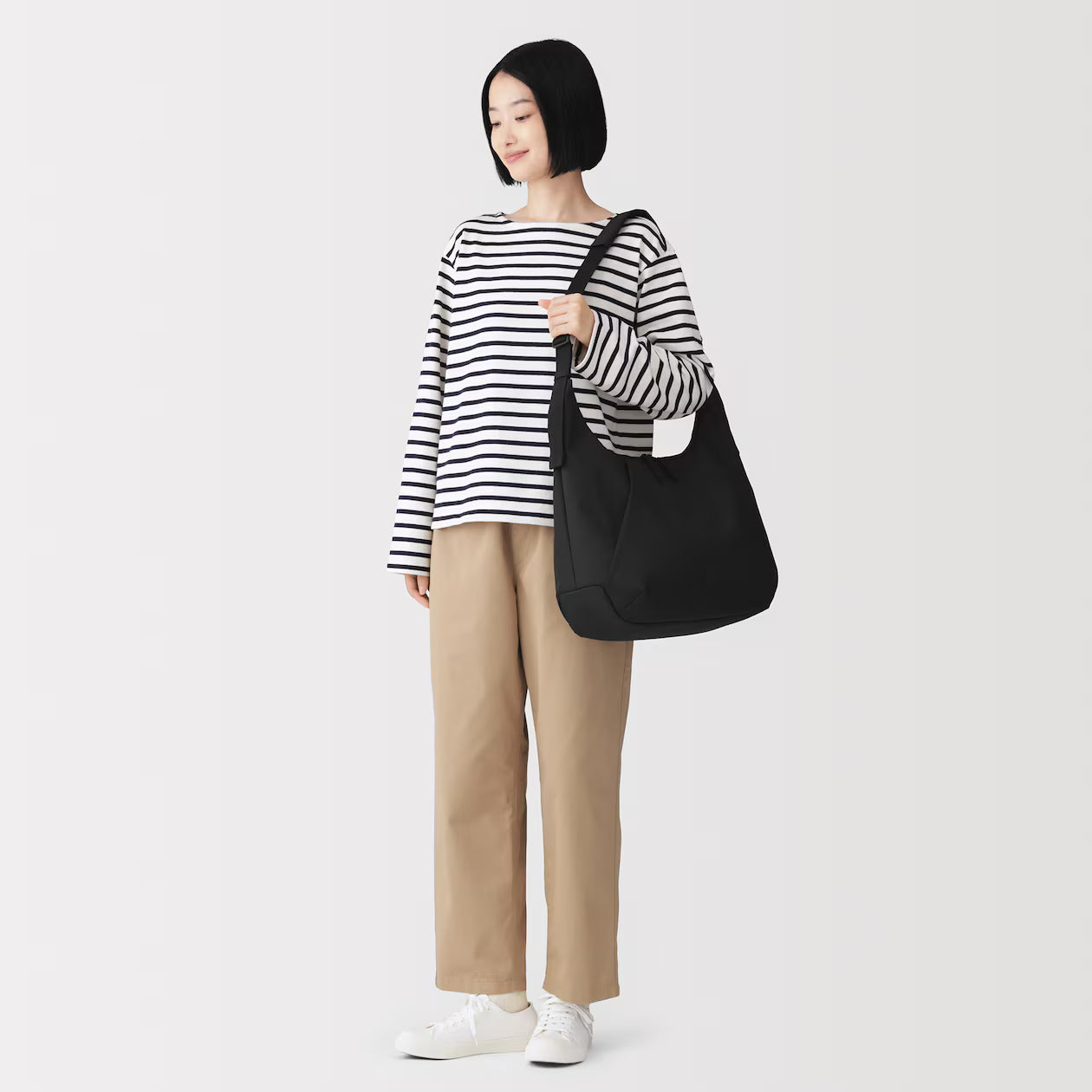MUJI Water-Repellent Recycled Polyester One-Shoulder Bag – 32 × 43 × 13 cm