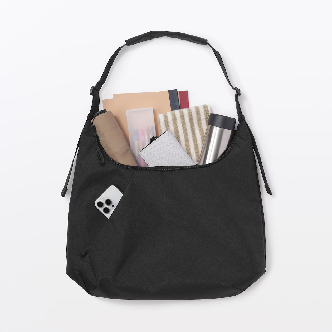 MUJI Water-Repellent Recycled Polyester One-Shoulder Bag – 32 × 43 × 13 cm