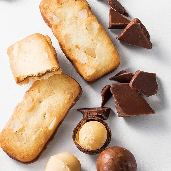 Yoku Moku Bateau de Macadamia Cookies — 16 Pieces