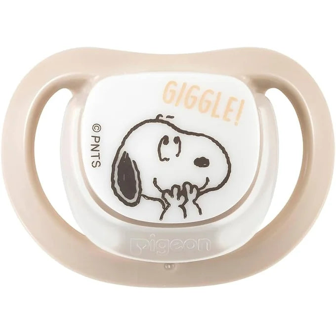 Pigeon Skin-Friendly Pacifier | Medium Size (3-6 Months) | Snoopy Design