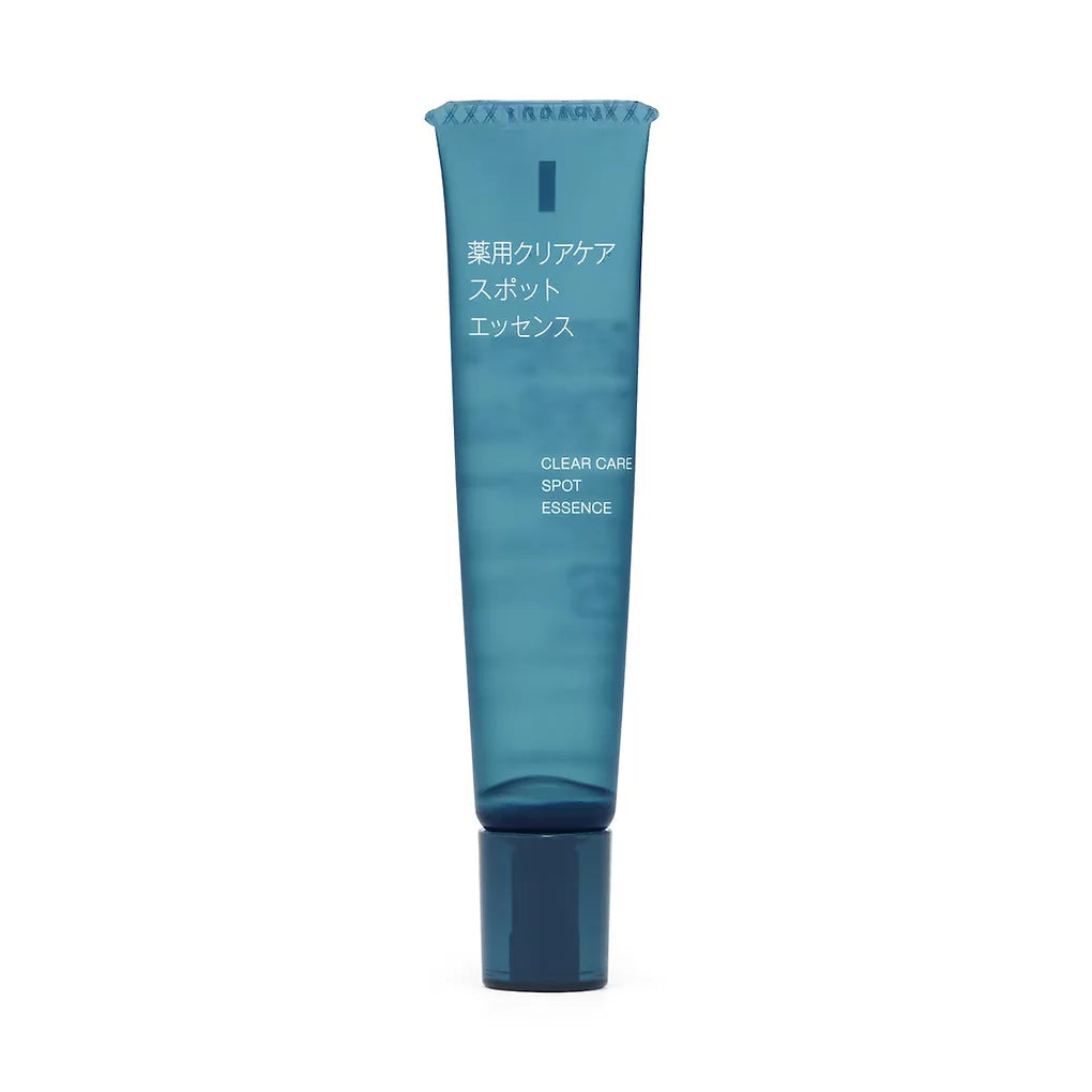 This medicated spot essence is part of Muji’s skincare series formulated with 100% naturally derived ingredients*.