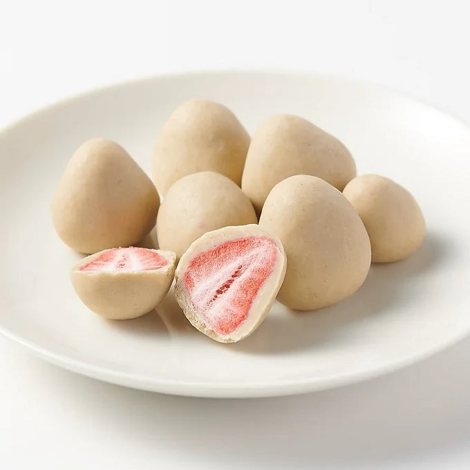 MUJI Earl grey chocolate & Feuilletine coated strawberries - set of 3