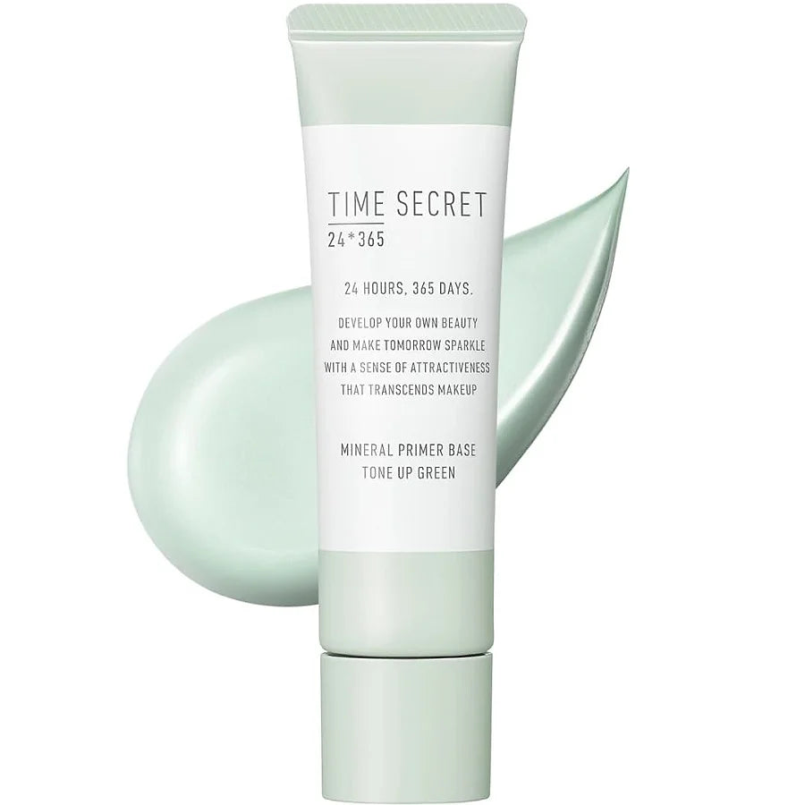 Time Secret Medicated Primer Base (Green) is a medicated color-correcting primer designed to control shine, improve skin tone, and support skincare benefits at the same time.