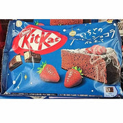 KitKat Strawberry Gateau Chocolate Flavor