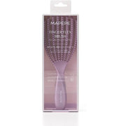 The Mapepe Finger Flex Brush is a lightweight and flexible brush designed to gently detangle hair while massaging the scalp. 