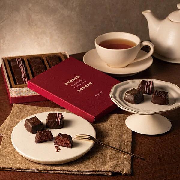 Yoku Moku Baked Chocolat Colombian Cacao – 3 Varieties, 12 Pieces